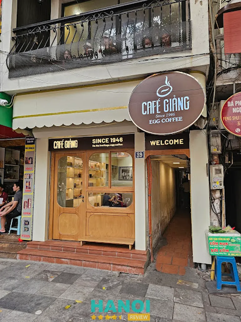 Cafe Giảng: 39 Nguyễn Hữu Huân, P. Hoàn Kiếm