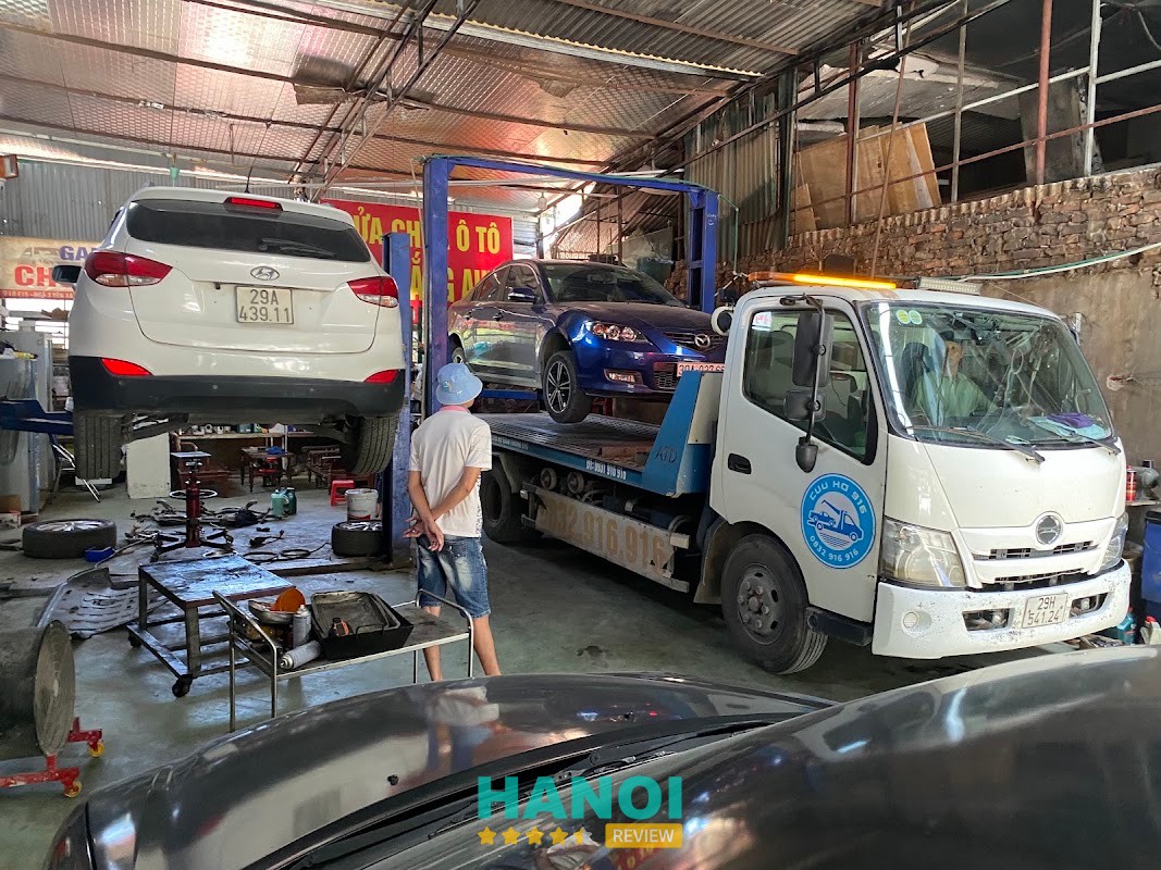 Khu sửa chữa của Đức Thắng Auto