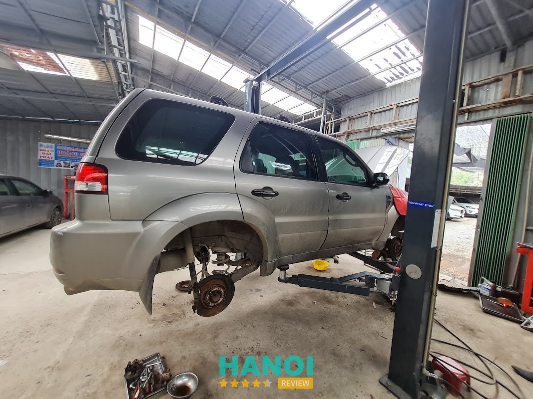 Khu vực làm xe tại Gara Đại Phát