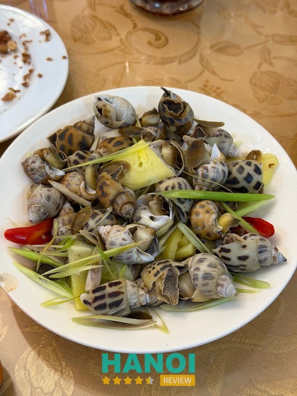 Món hải sản tại quán Tùng Ly