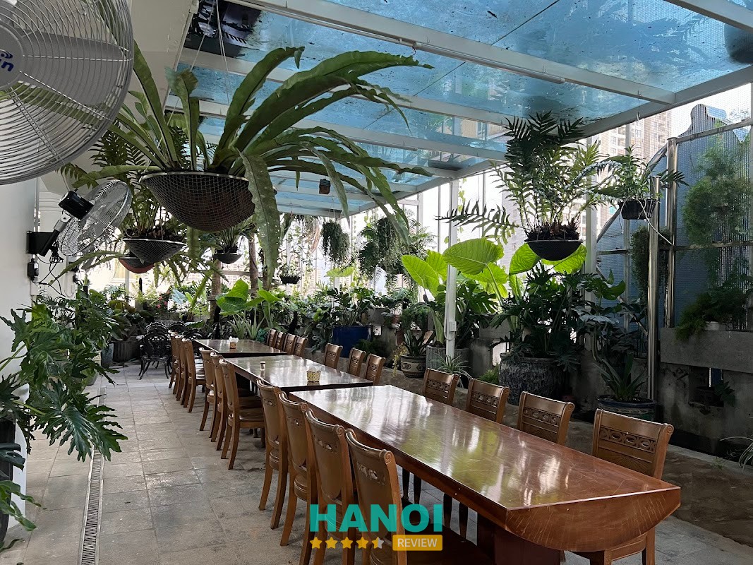 Nhà Hàng Hải Sản Biển Đông Cầu Giấy