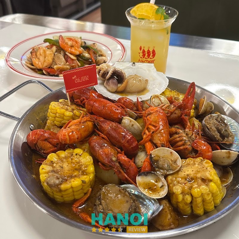 Nhà hàng Phương Nam không gian