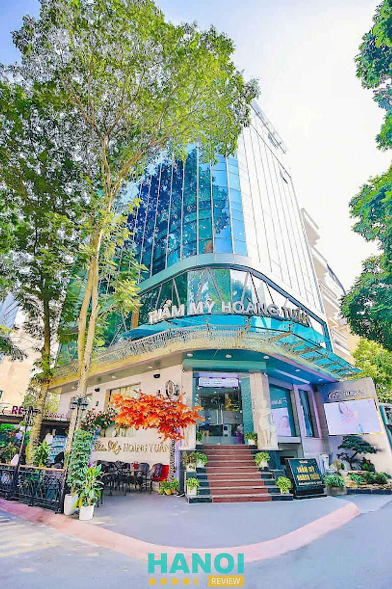 Thẩm mỹ Hoàng Tuấn: 1 ngõ 487 Hoàng Quốc Việt, P. Nghĩa Đô