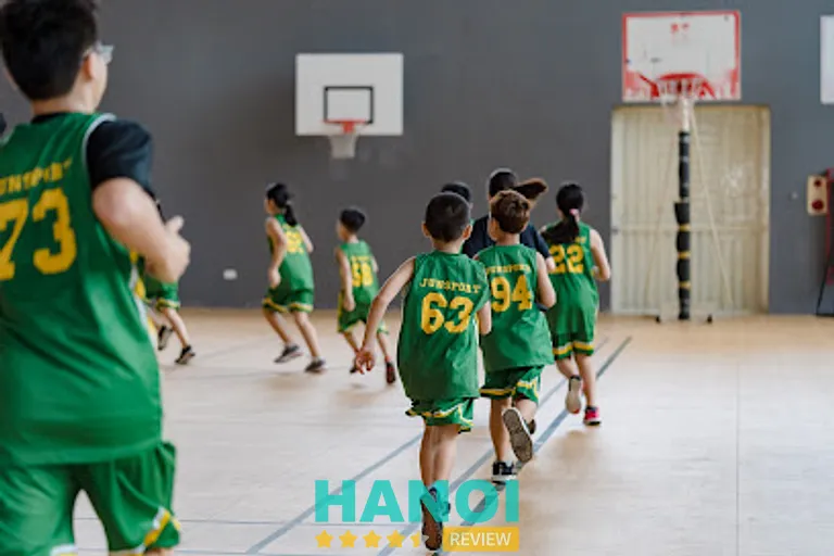 Trung tâm bóng rổ Junsport: 489 Hoàng Quốc Việt, Nghĩa Đô