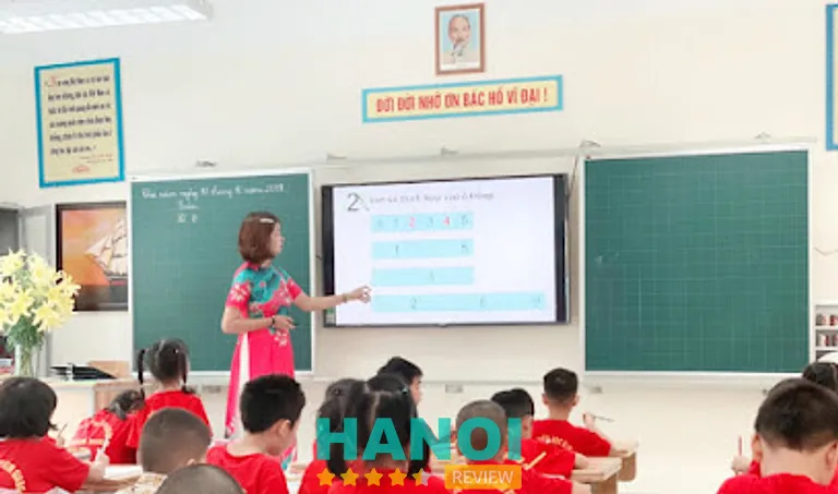 Trung Tâm luyện chữ đẹp Minh Hiền: 42 ngõ 51 Thái Thịnh, P. Đống Đa