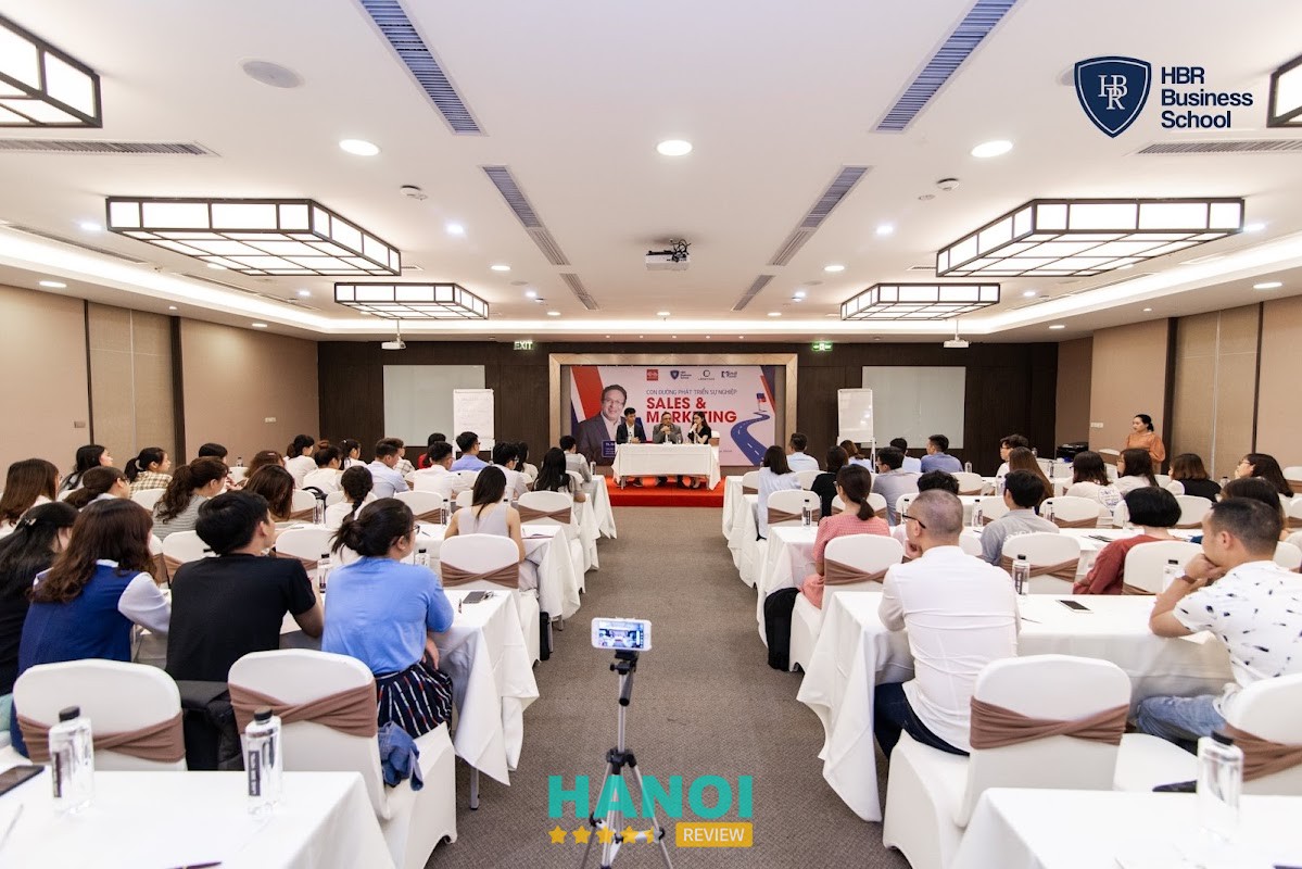 Học tiếng Anh Langmaster hình ảnh 2