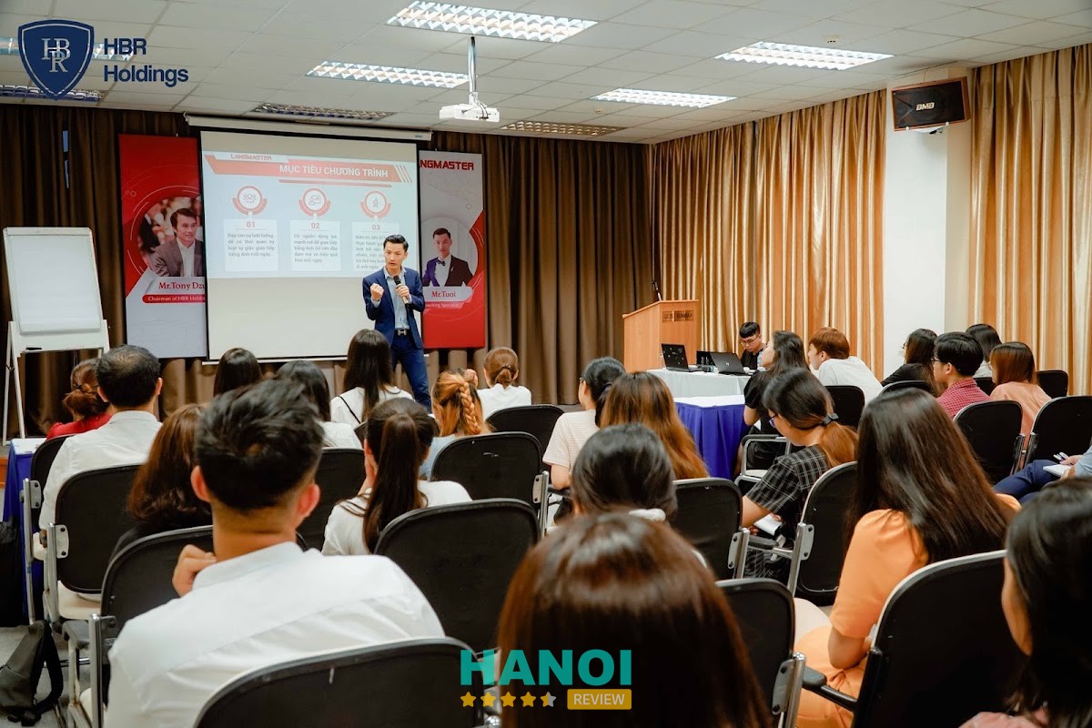 Học tiếng Anh Langmaster hình ảnh 3