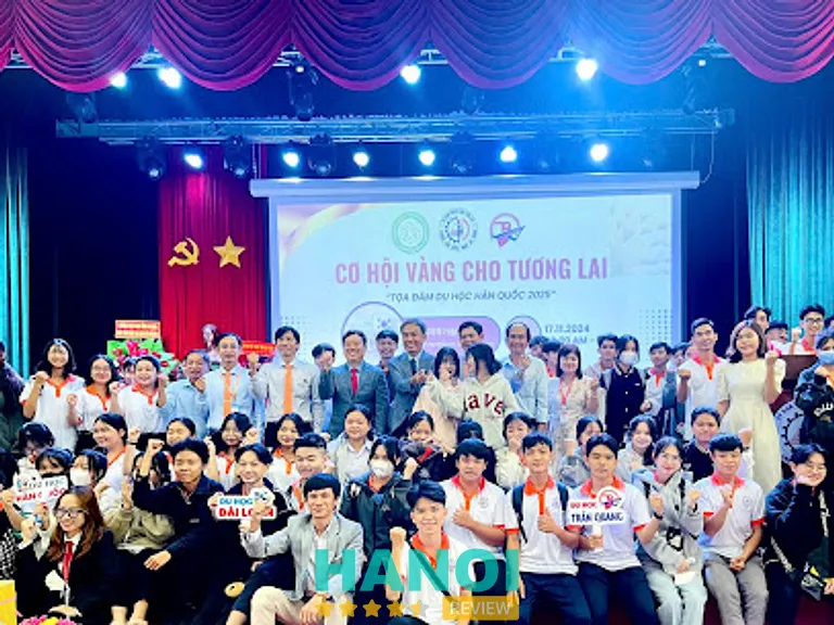 Du học Trần Quang: Số 32TT4A, KĐT Văn Quán, P. Hà Đông